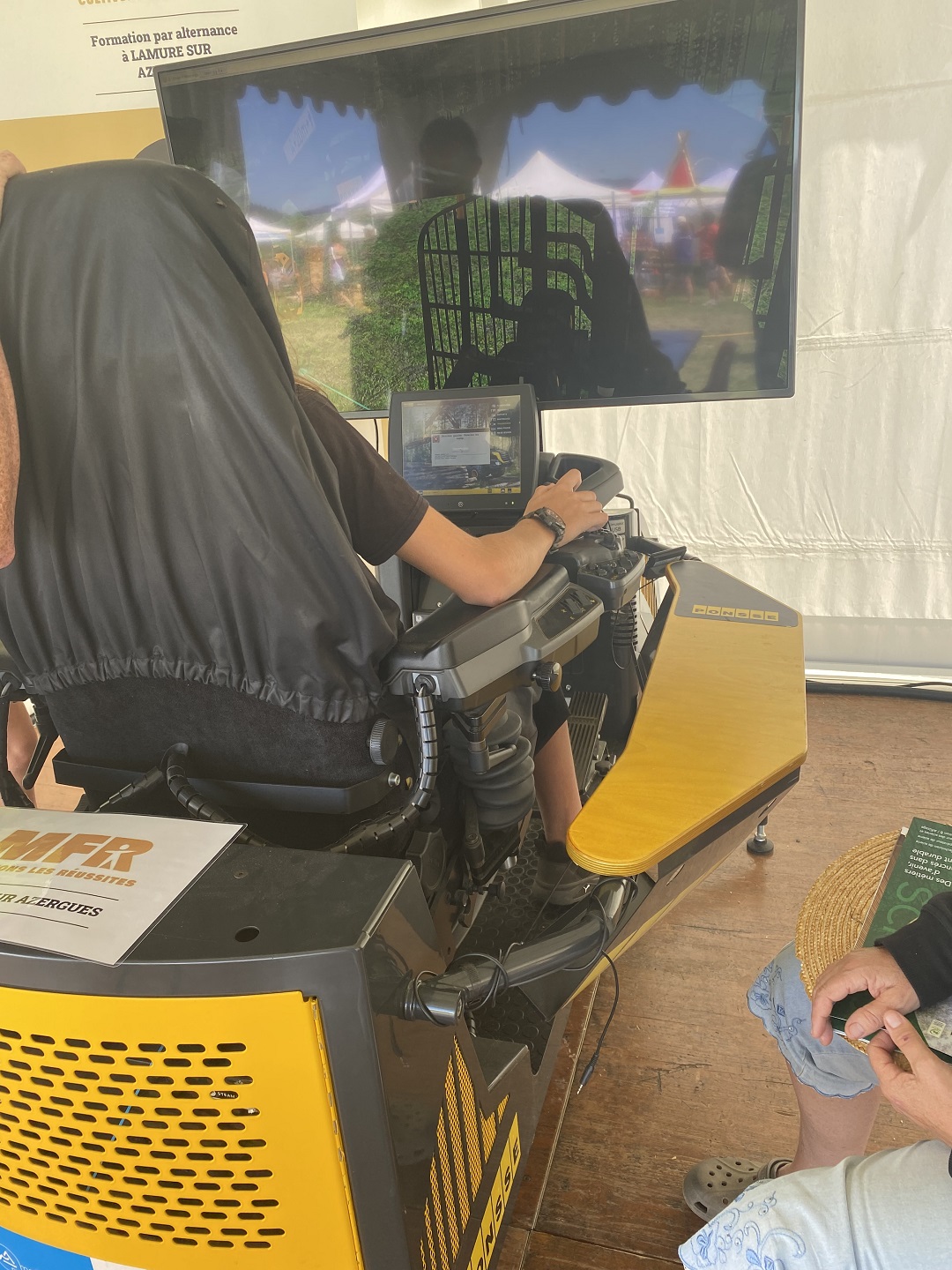 Simulateur à disposition pour les personnes souhaitant s'initier